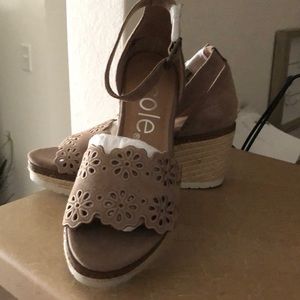 Nicole Wedge Sandals Brand New